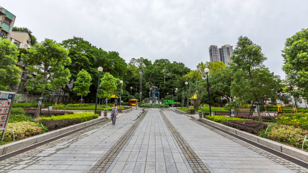 Macau: Camoes Garden