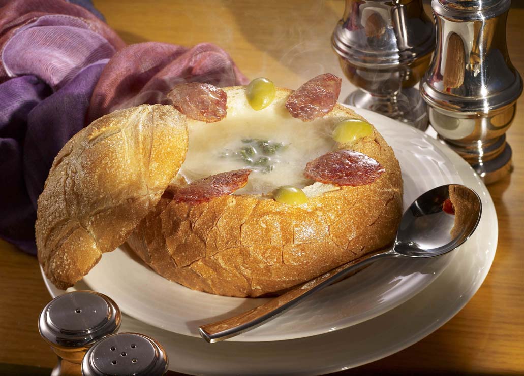 Round-The-Clock Coffee Shop: Classic Blend of Potato Puree, Spinach and Portuguese Sausage