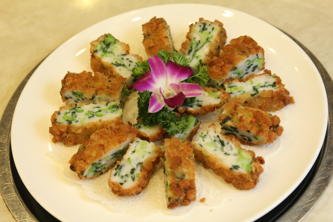 Teng Seng Chuen Yue Macau: Crispy Vegetable Rolls