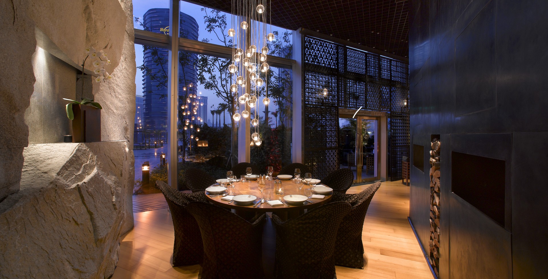 mezza9: Dinning view