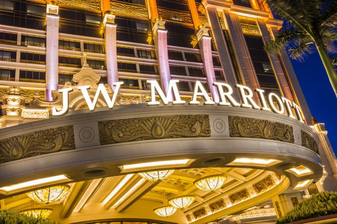 JW Marriott Hotel: Entrance