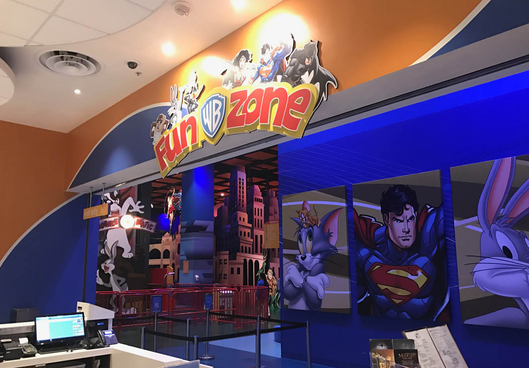 Warner Brother's Fun Zone in Macau: Entrance