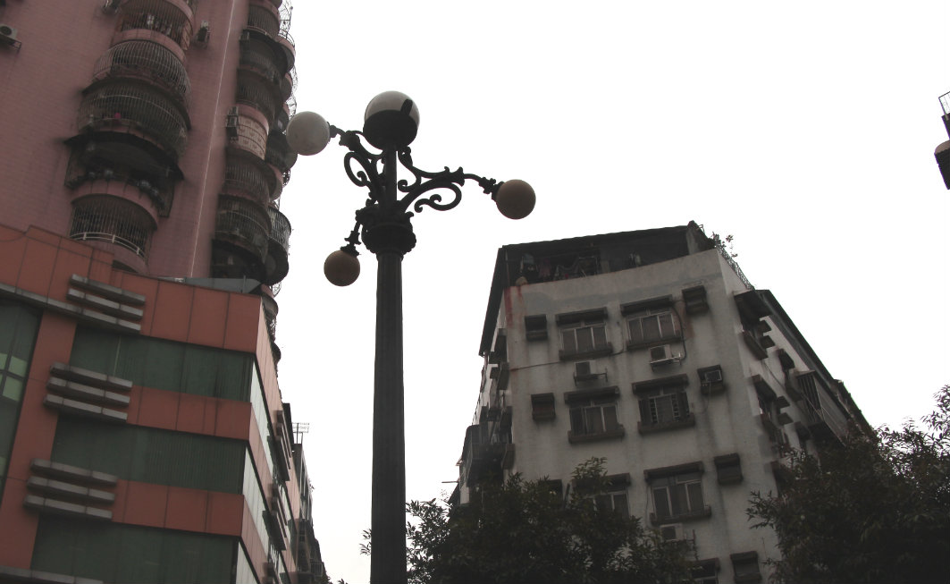 Three Lamps District Macau: Lamp