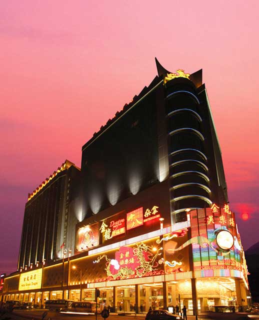 Casino Golden Dragon: Night view