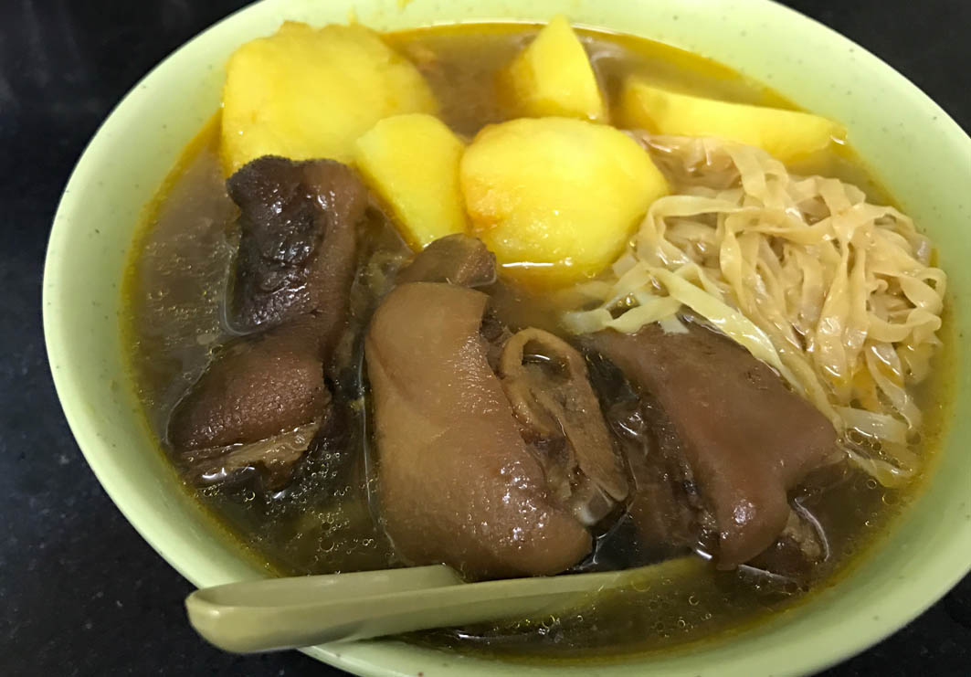 Seng Heng Kei (Wang Tat): Noodles with Braised Pork