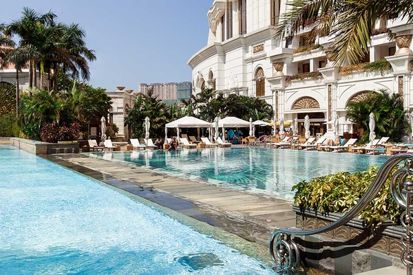 Galaxy Macau: Outdoor Heated Pool