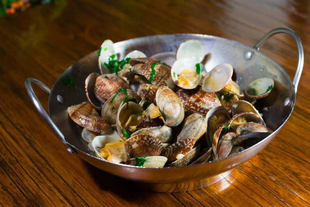 Dom Galo Macau: Portuguese Style Clams