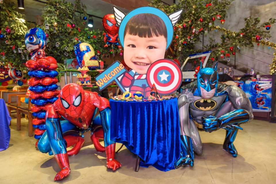 Caffe Bene Macau: Superhero Party Decorations